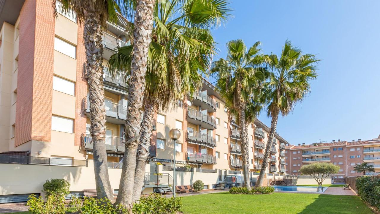 2P-51 - Lloret De Mar Exteriör bild