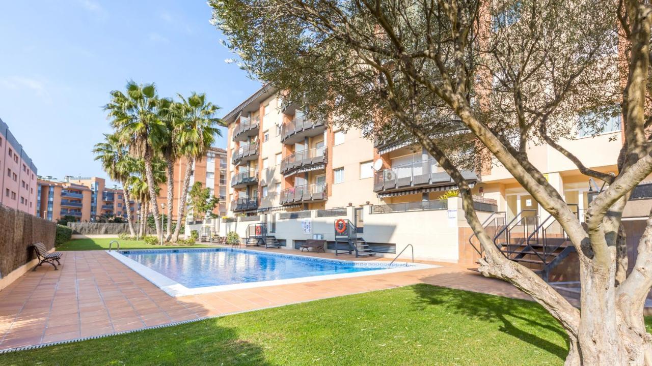 2P-51 - Lloret De Mar Exteriör bild